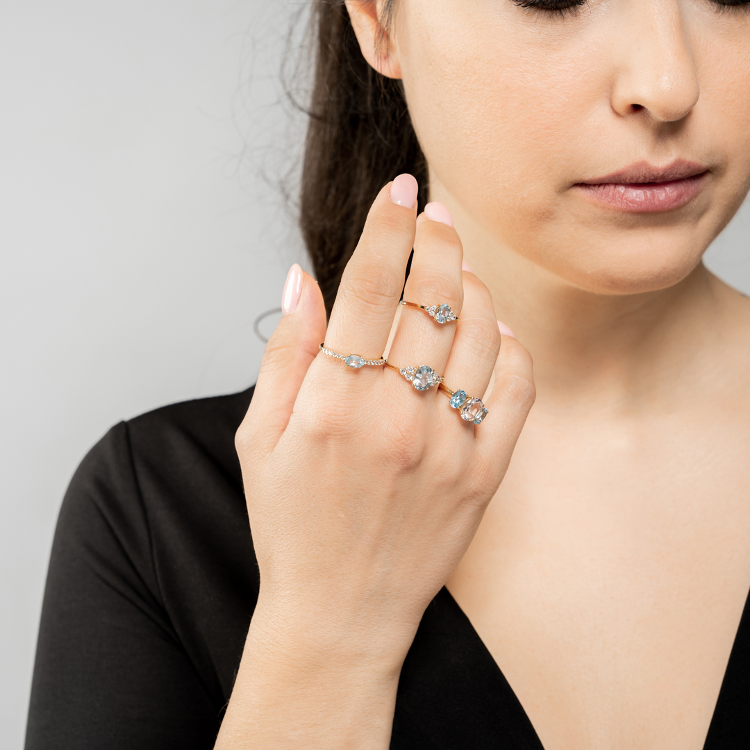Anillo de mujer topacio azul y circonitas oro 2 Anillo de mujer topacio azul y circonitas oro - Imagen 2