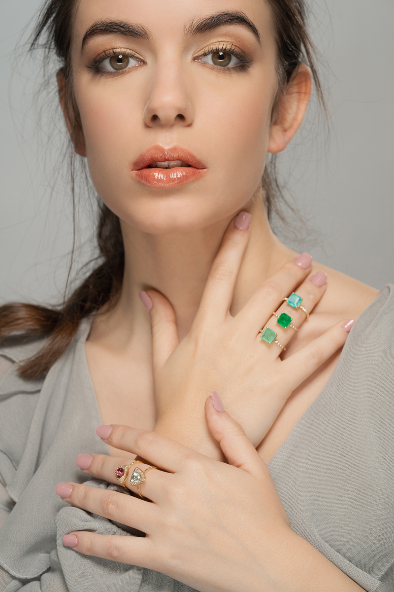 Anillo de mujer con piedra de color oro 2 Anillo de mujer con piedra de color oro - Imagen 2